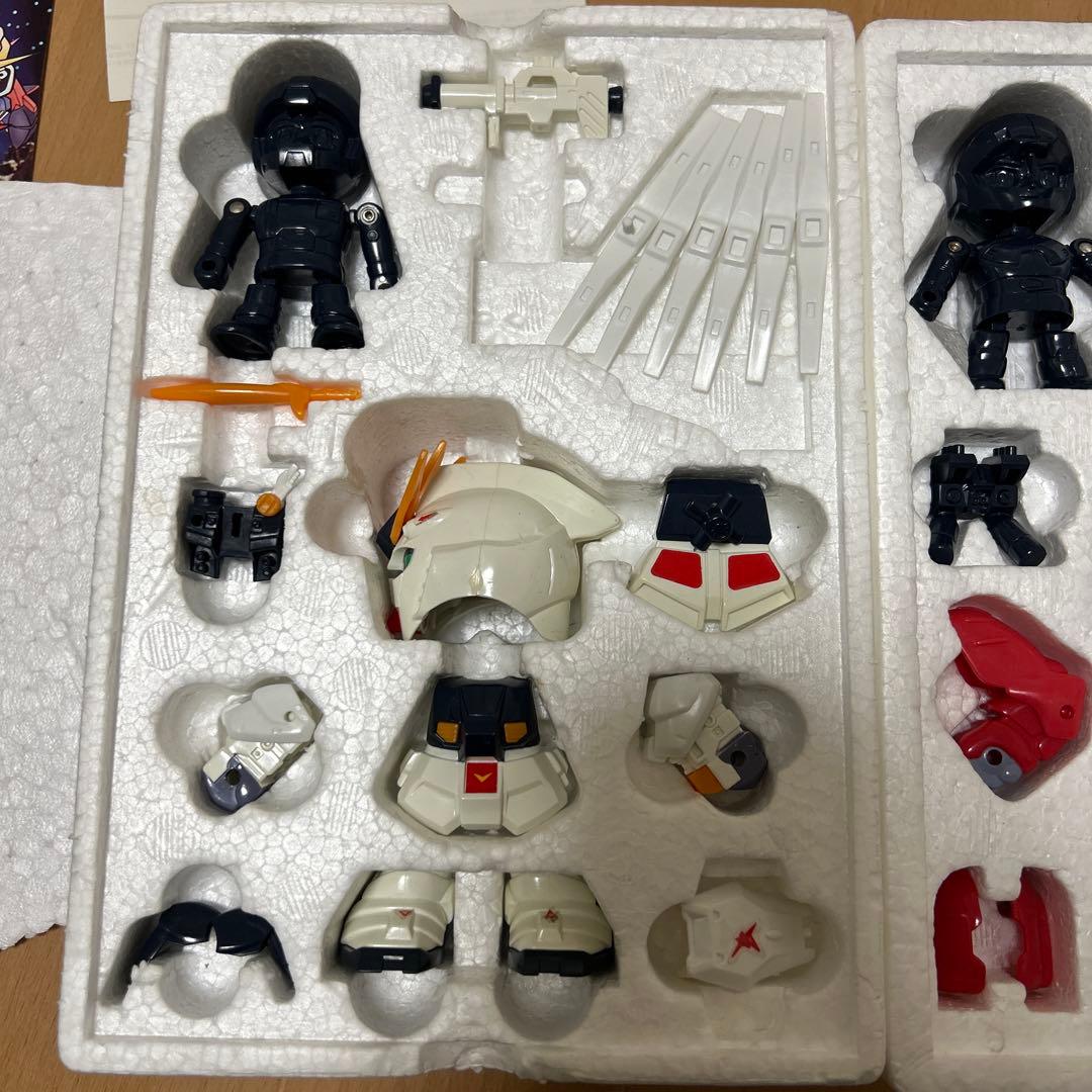 ガンプラ SDガンダム ガンダムクロス サザビー νガンダム 当時品