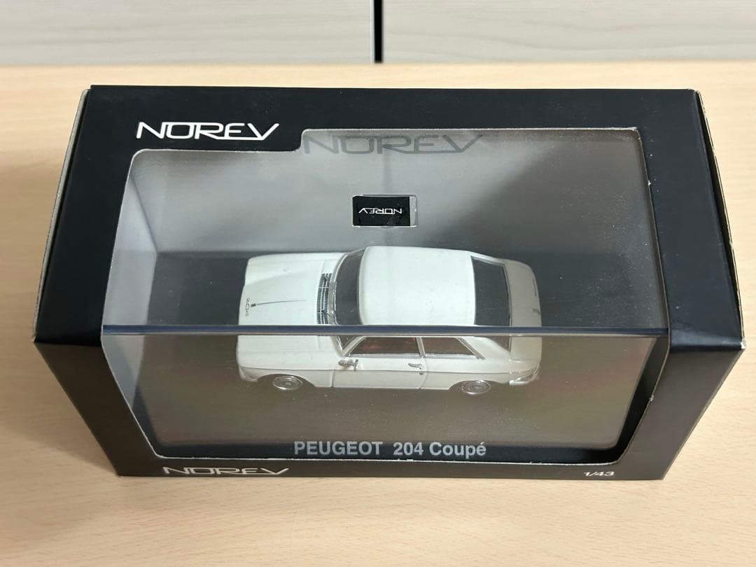 NOREV PEUGEOT 204coupé ミニカー