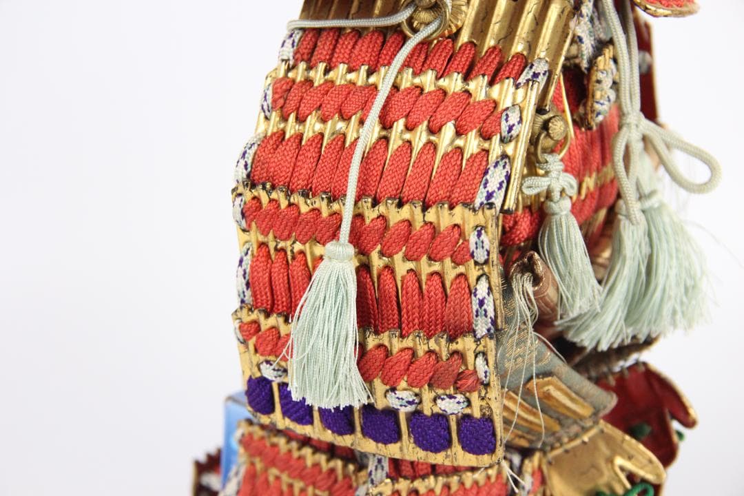 明治 谷本要助作 武者 赤糸威 金色兜 蝙蝠男面 鎧飾り 共箱 EG1-08