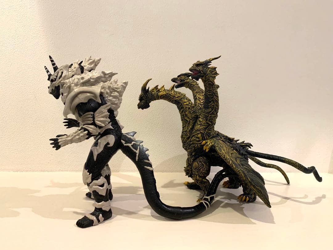 バンダイ旧ムービーモンスターシリーズ 2004モンスターX・カイザーギドラ現状品