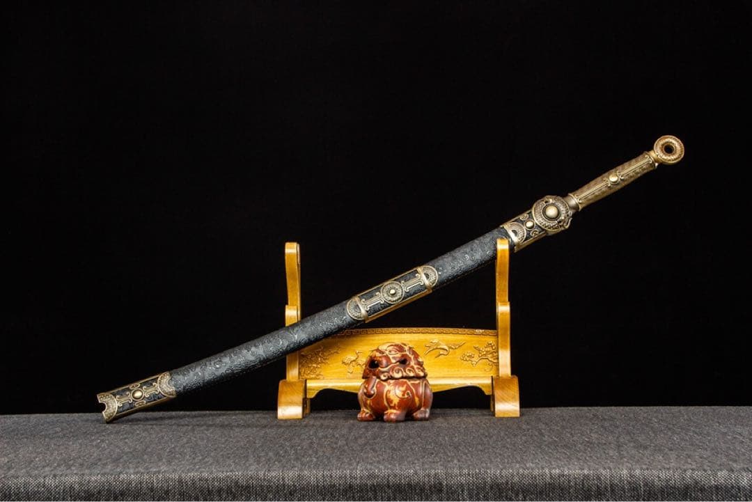 聖金繍 刀装具 日本刀 武具 鑑賞刀 居合刀 模造刀 舞踊刀
