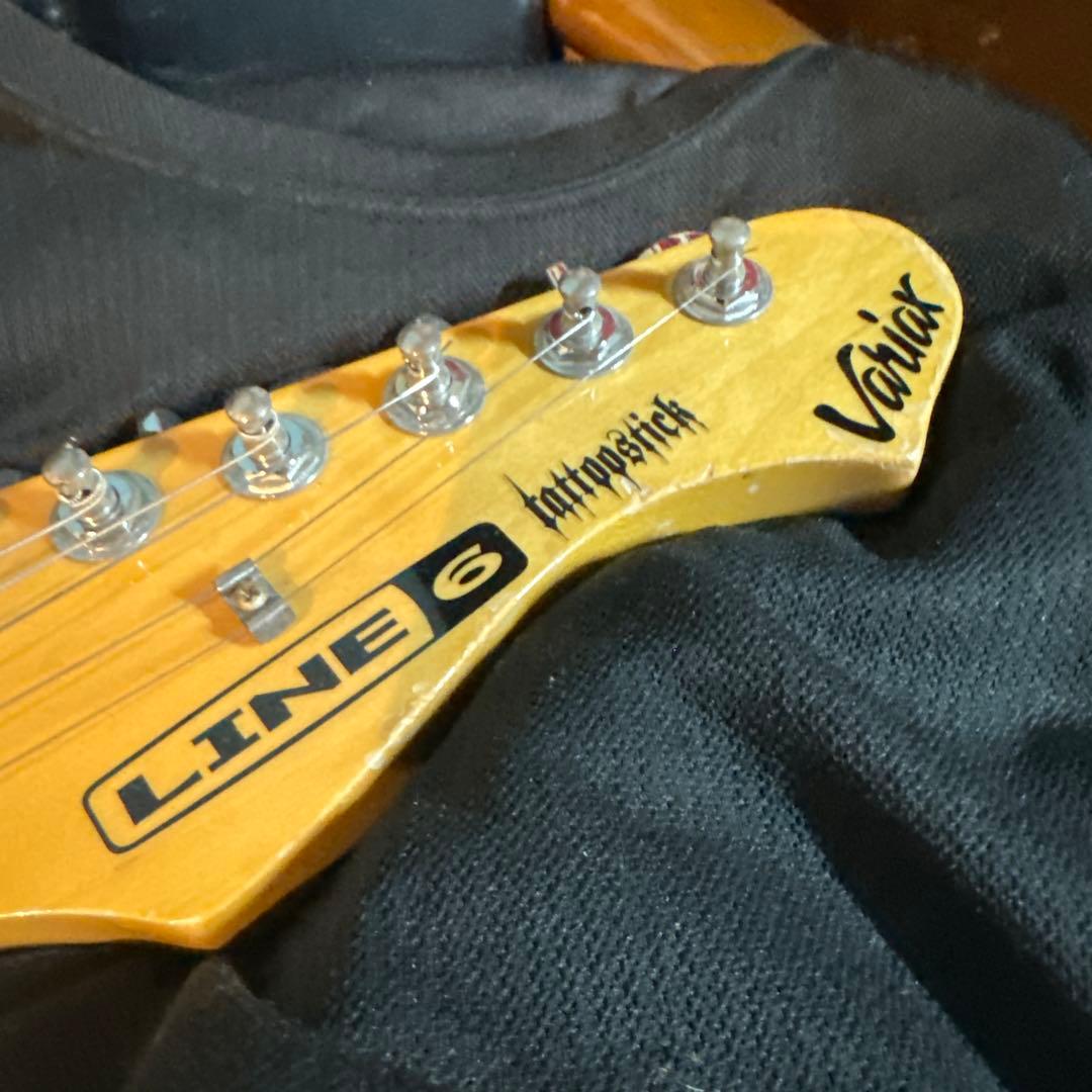 ジャンクLINE6 Variax 600 ライトブルー モデリングギター　ギター