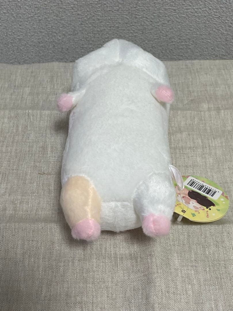 握ると音が鳴るぶたのぬいぐるみ