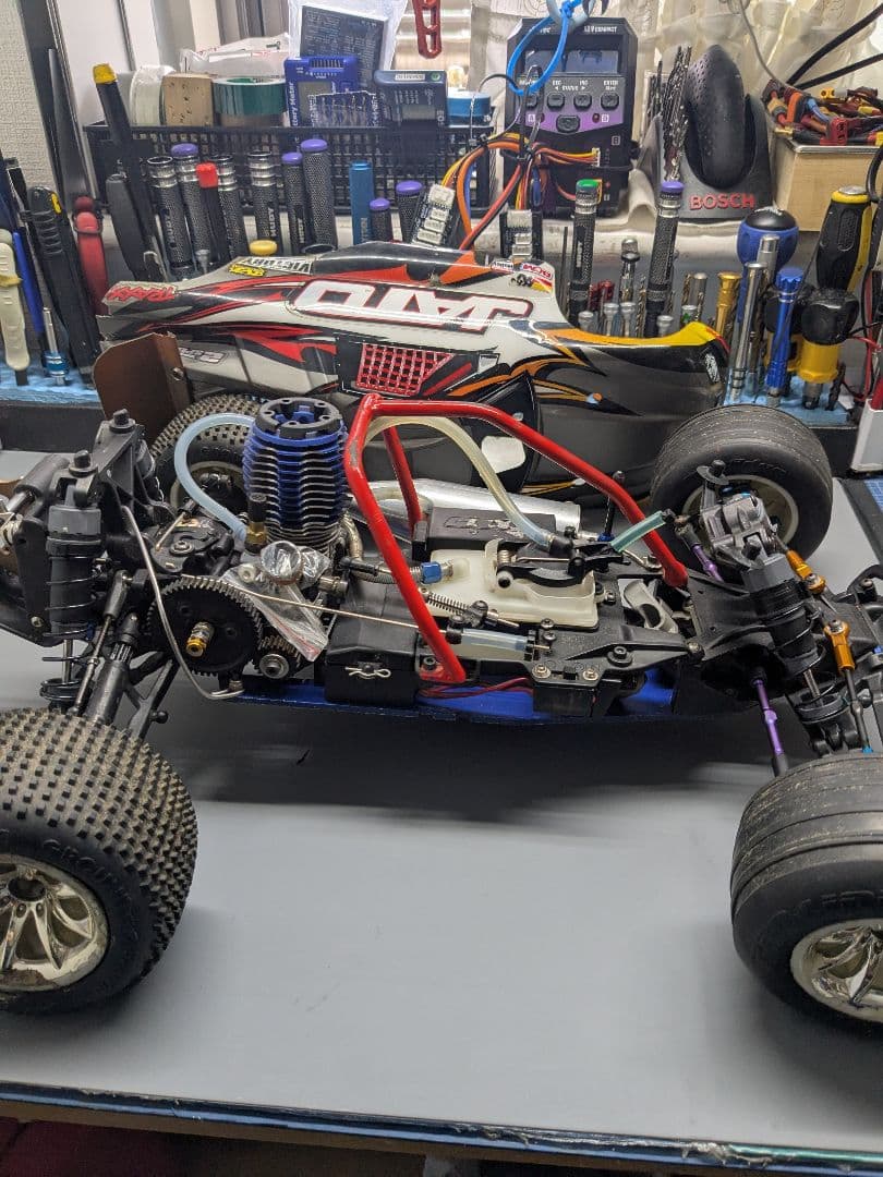 トラクサス 　JATO 　ニトロ25 　1/１０　エンジンカー　２WD