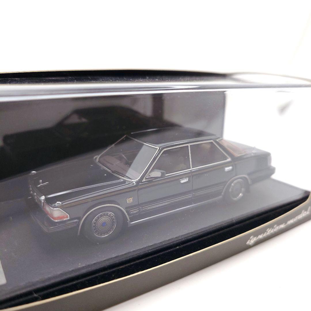 イグニッションモデル 1/43 ニッサン グロリア Y30 4ドア ブラック