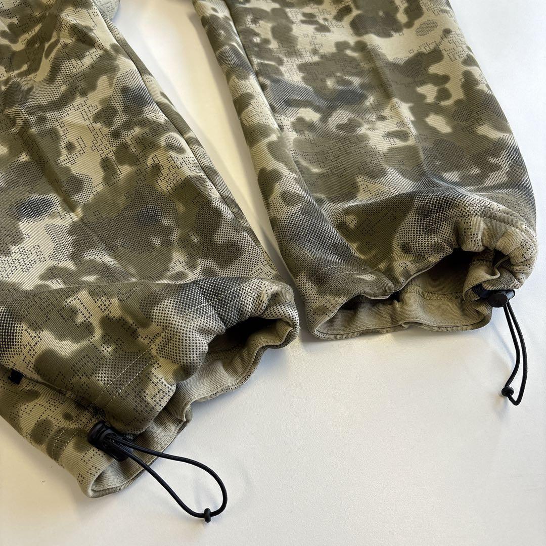 【新品】ナイキ テック メンズ オープンヘム フリース カモ パンツ L