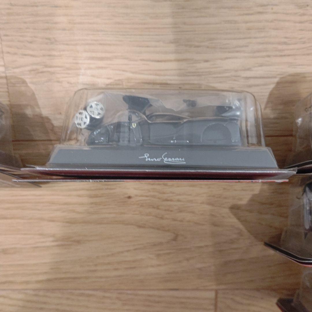 京商 1/64 メルセデスベンツ 11台　フェラーリ　9台