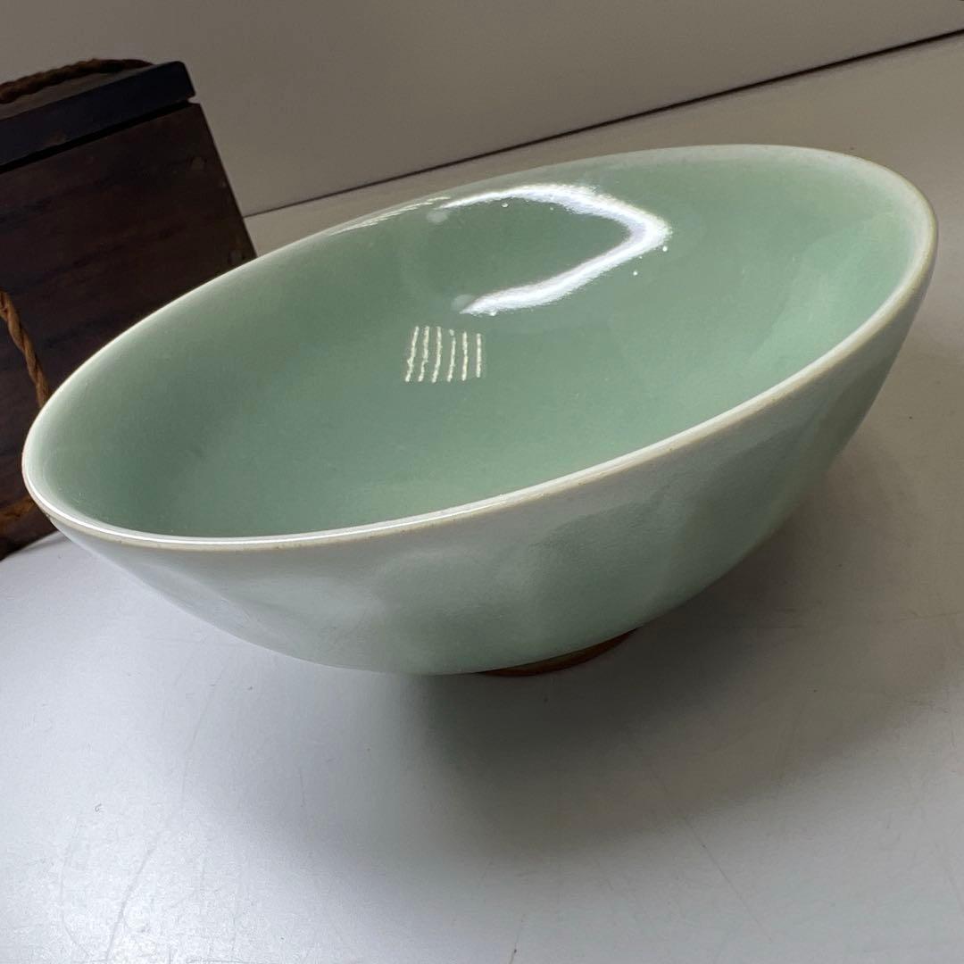 中国明時代　竜泉窯青磁茶碗　木箱　口径13.8㎝　東Y8-0205☆2Fタサコサ