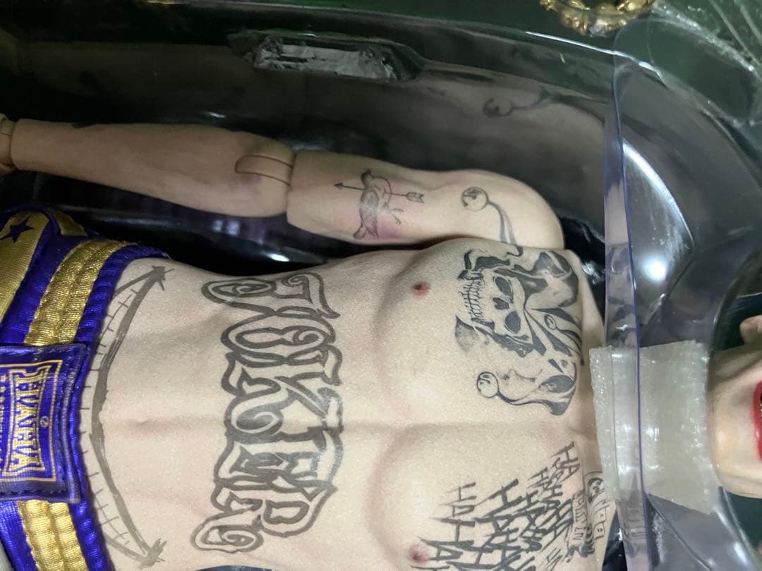ホットトイズ　ザ・ジョーカー　スーサイド・スクワッド　パープルコート付き
