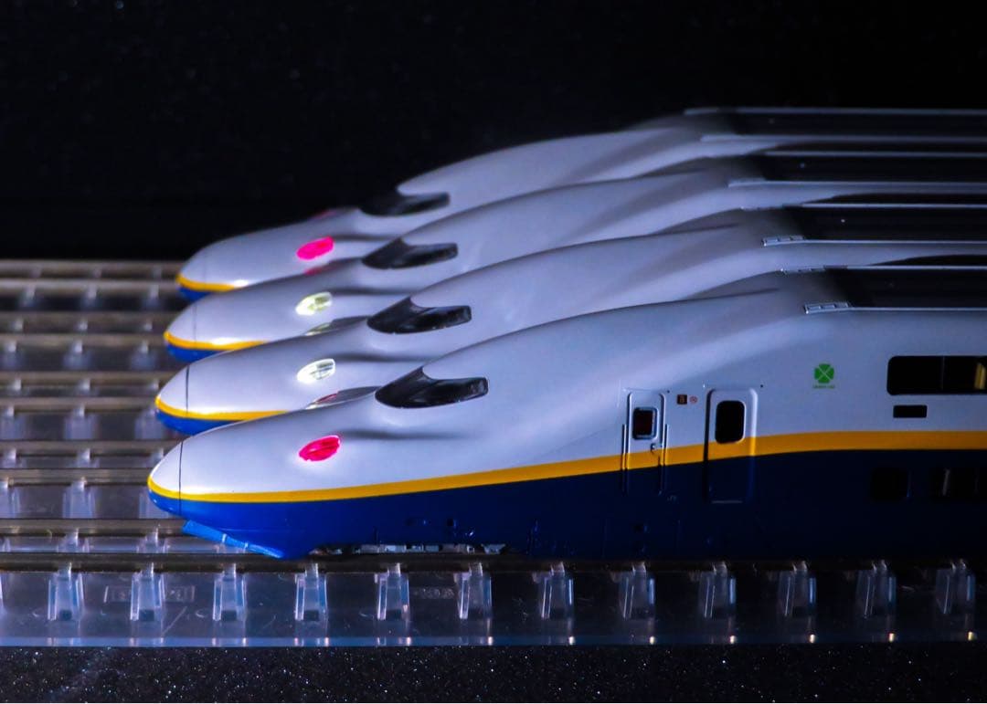 KATO E4系新幹線 Max 8両セット(最新ロット)【新品,未使用品】