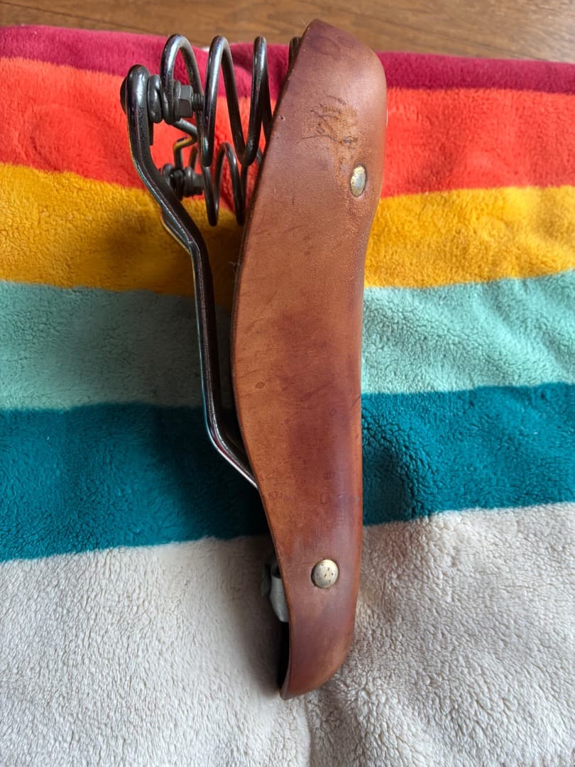 PEUGEOT （プジョー）Pacific18 レザーサドル