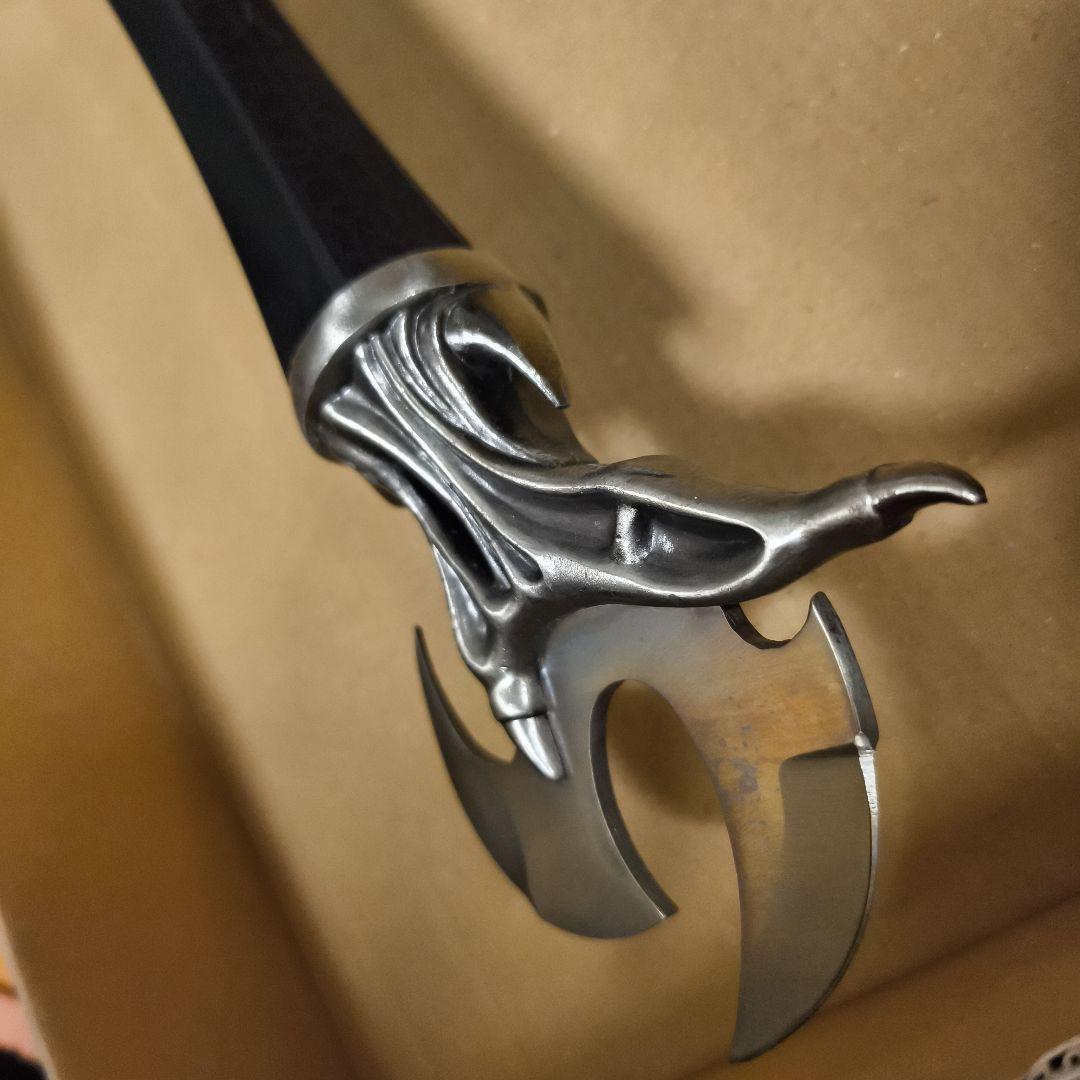 エイリアンVSプレデター　プレデター“バトルアックス”レプリカ　コスプレ　武器