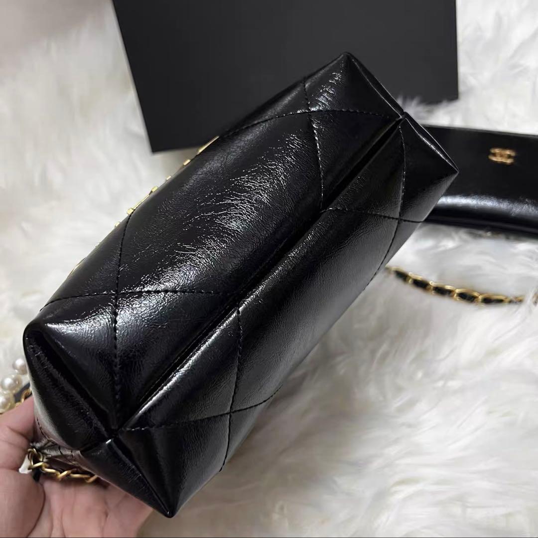 CHANEL ノベルティ チェーンバッグ パール ポーチ付き　箱付き