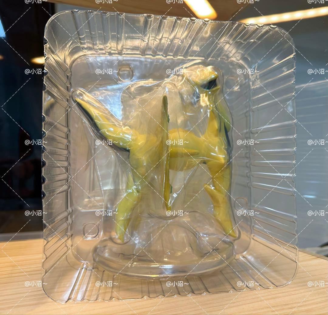 ポケモンスケールワールド 色違いアルセウス