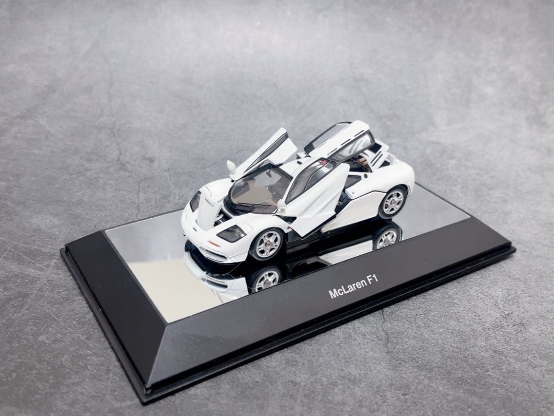 AUTOart 1/43 McLAREN F1 オートアート