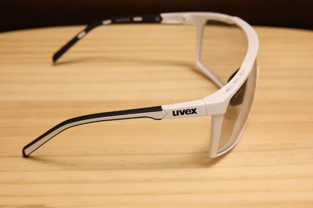 uvex mtn perform V - 調光サングラス