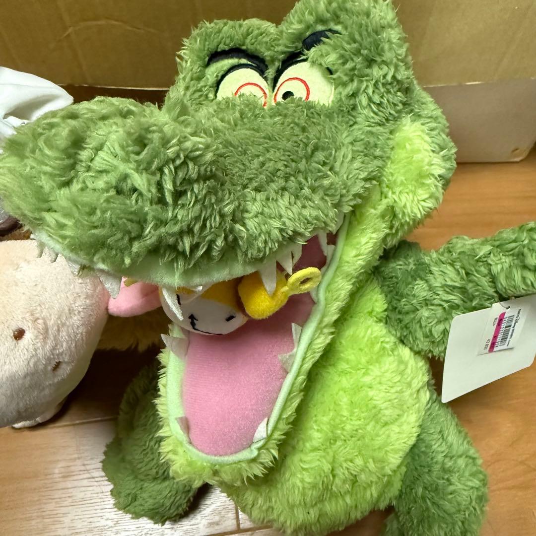 ディズニー　ピーターパン　ぬいぐるみ　ナナ　チクタクワニ