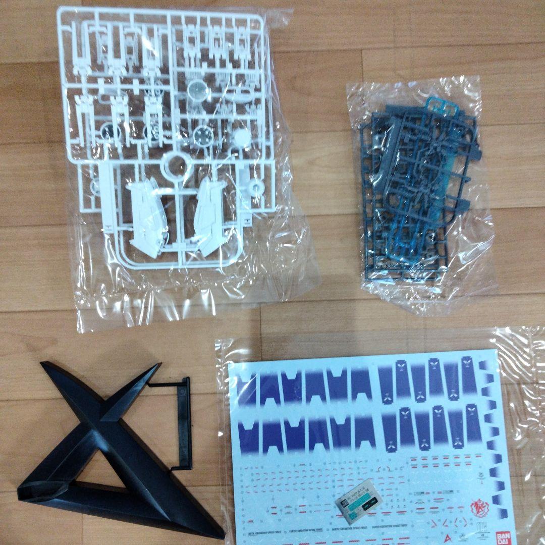 11-31 MG Hi-νガンダム Ver.Ka