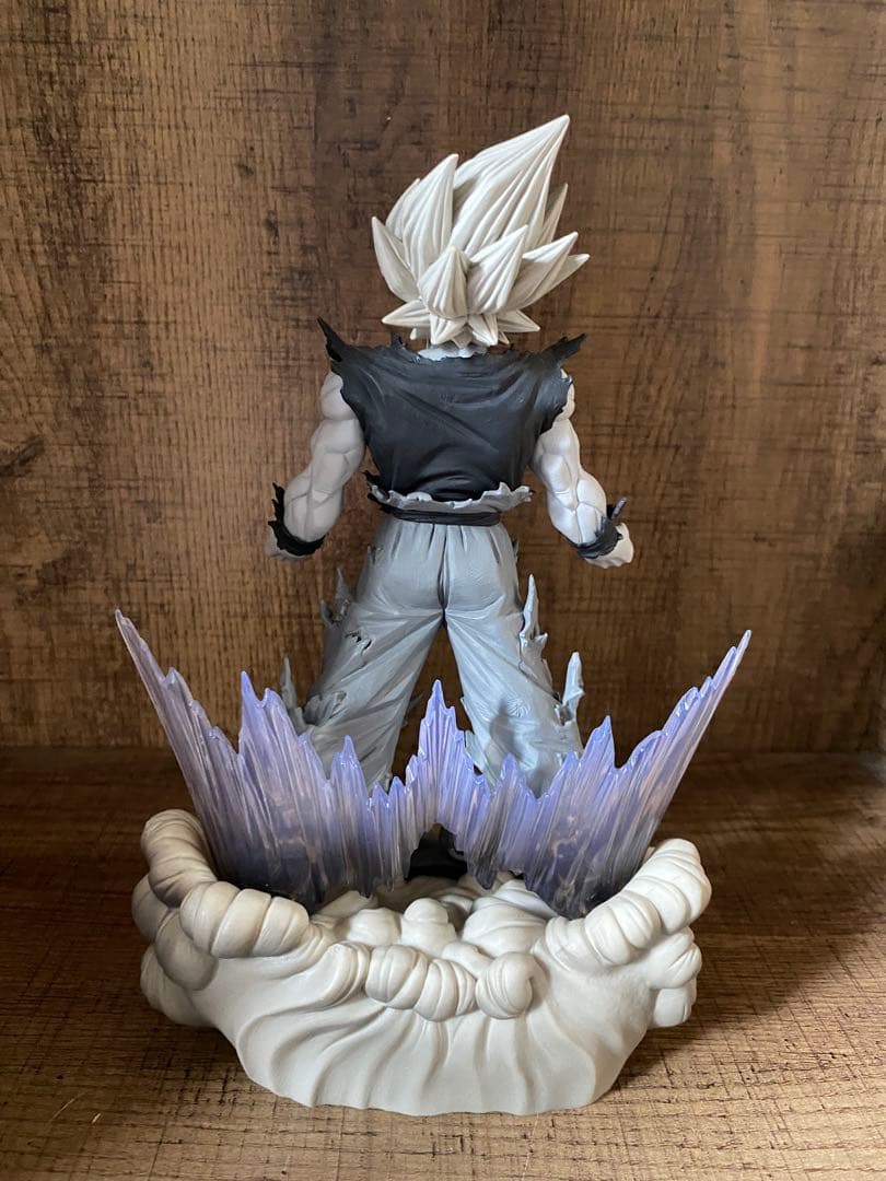 ドラゴンボール SMSD 04 D賞 白黒トーン彩色 超サイヤ人 孫悟空SMSP