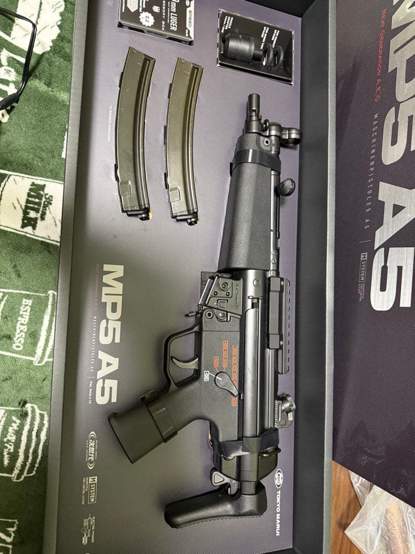 東京マルイ MP5A5 次世代電動ガン バッテリー 充電器付き