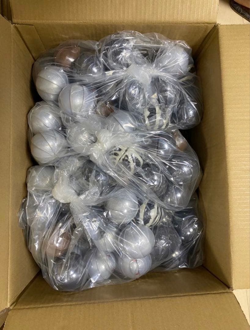 バンダイ　だんごむし03 一箱