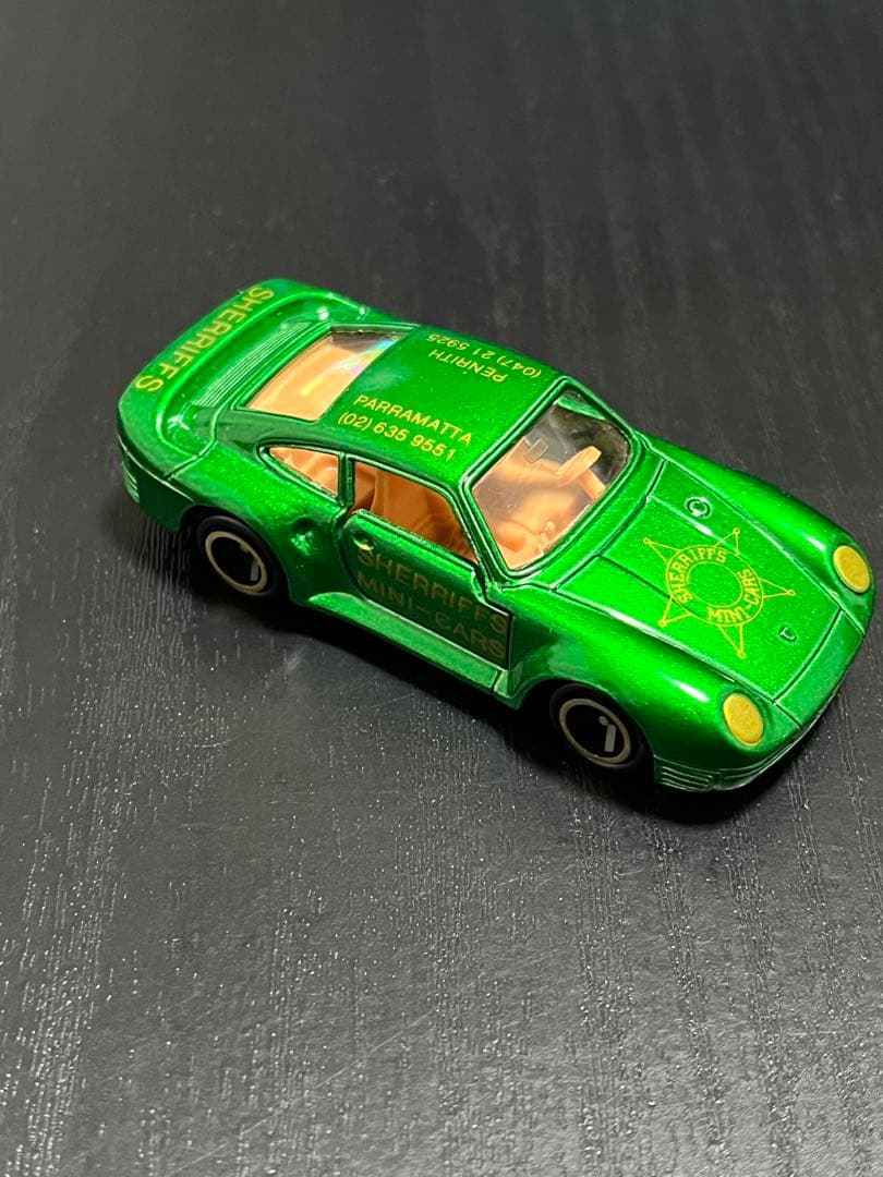 トミカ ポルシェ 959 日本製　シェリフ　緑