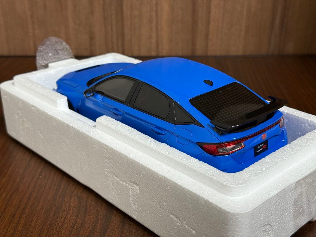 CIVIC TYPE R FL5 1/18ミニカー OttO mobile製