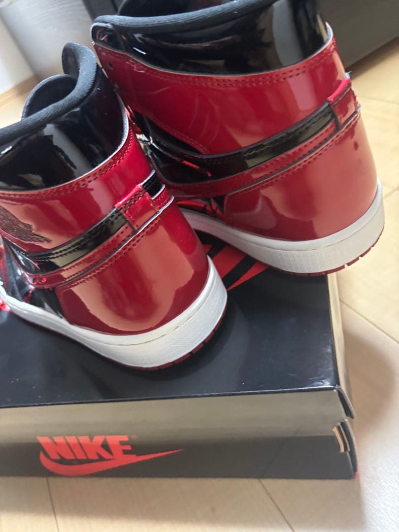 NIKE AIR JORDAN1 HIGH パテントブレッド