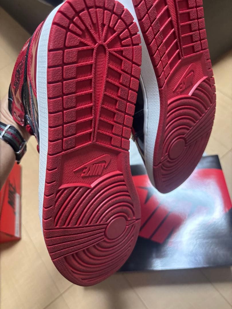 NIKE AIR JORDAN1 HIGH パテントブレッド