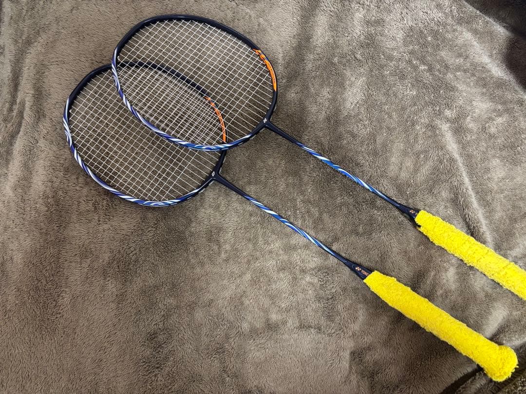 YONEX アストロクス100zz 4u5 ダークネイビー 2本