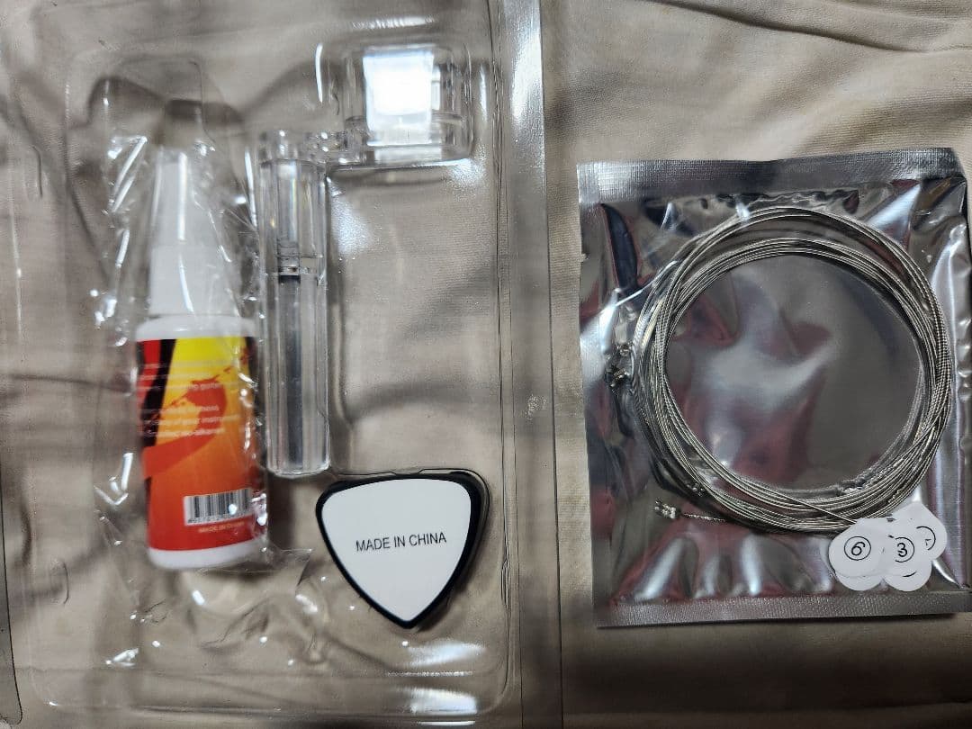 GioIbanez　GRX70QA　エレキギター