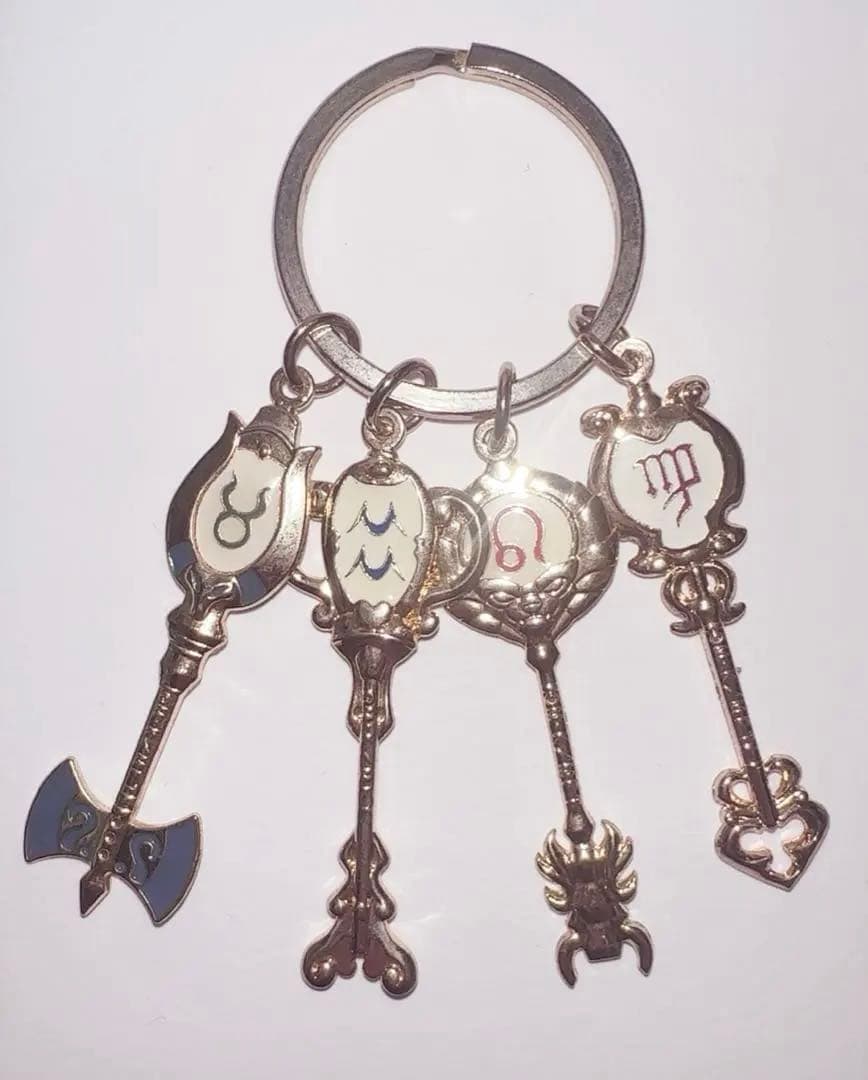 劇場版 FAIRY TAIL 鳳凰の巫女 星霊の鍵 キーホルダー ルーシィ