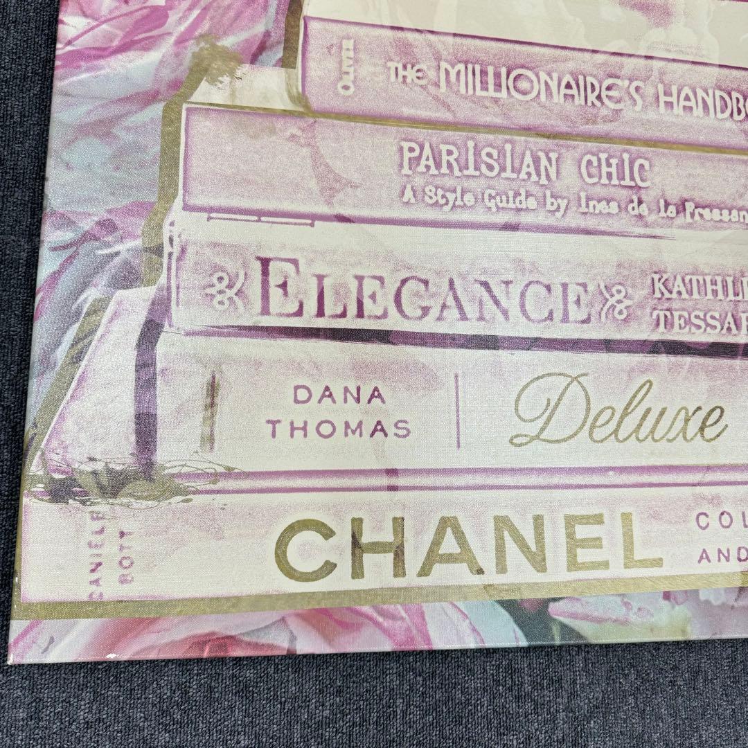 oliver gal キャンバスアート　絵画　CHANEL ピンク　本