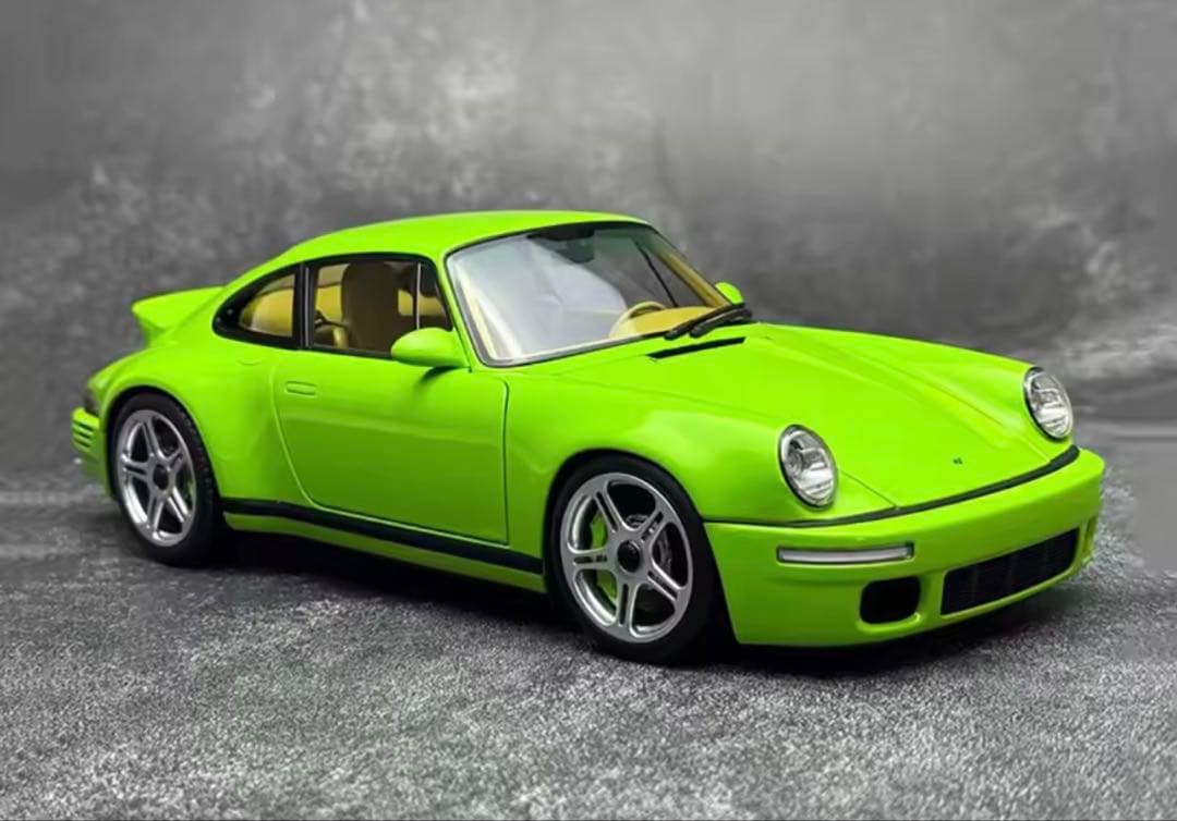 ポルシェ911風1\18スケールモデルミニカー ライムグリーン