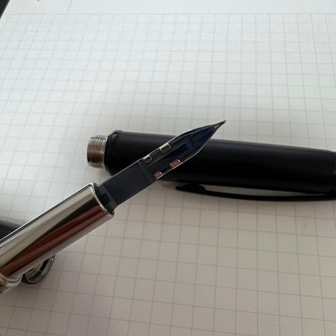 Pilot キャップレスブラック