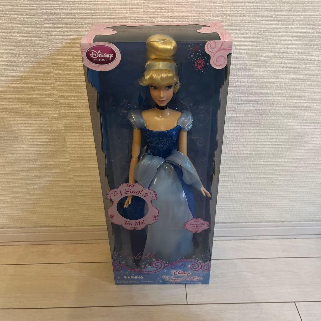 ディズニー　プリンセス　フィギュア 3点セット　人形 おもちゃ ドール