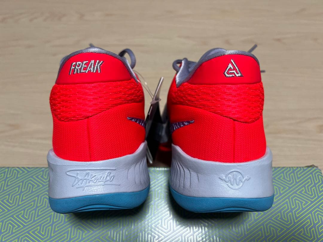 NIKE ZOOM FREAK4 フリーク4 ヤニス バッシュ バスケ 28cm
