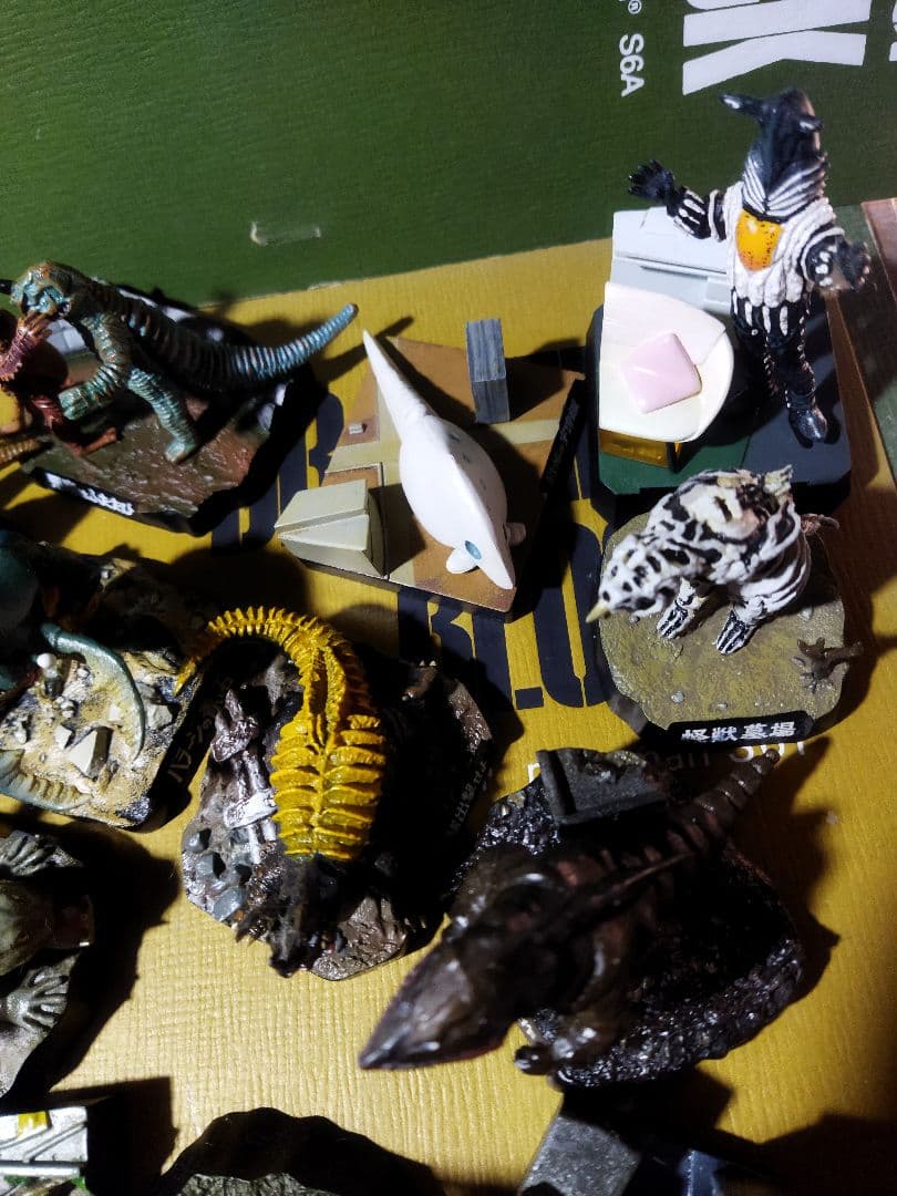 食玩フィギュアウルトラ怪獣名鑑22体