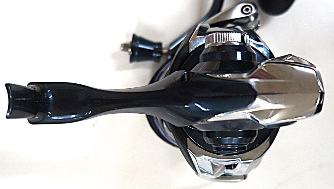 0041　釣り　リール　新品　シマノ　SHIMANO TWIN POWER