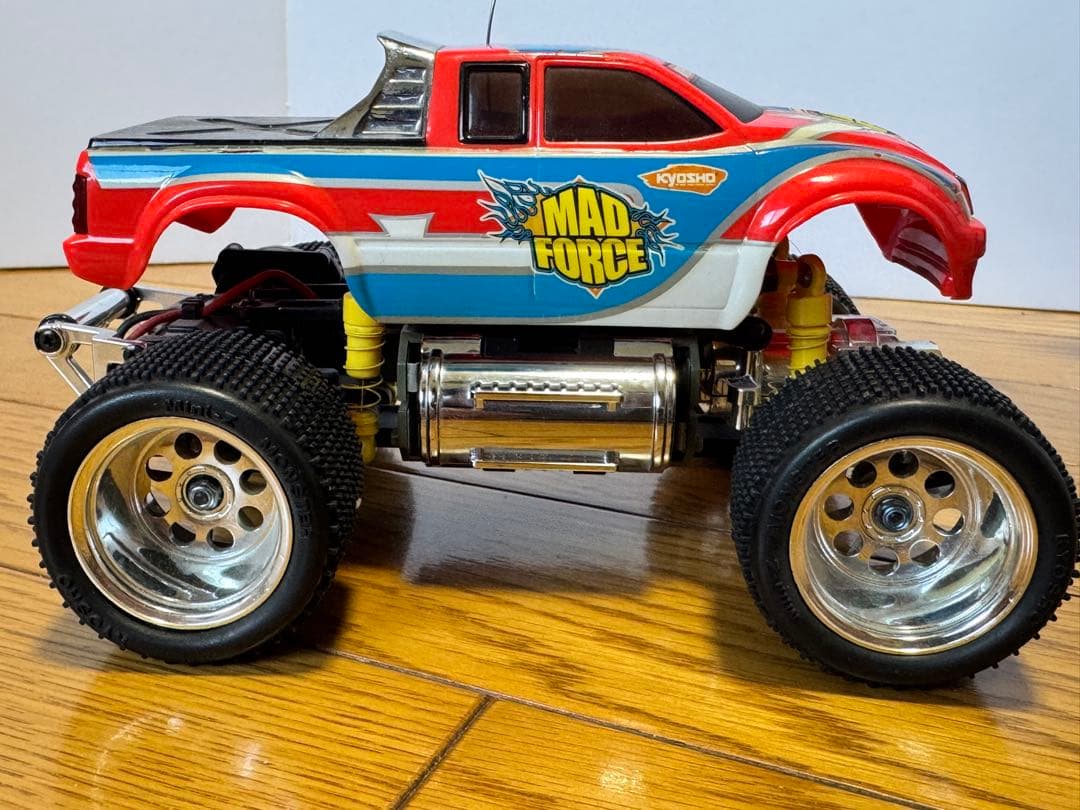 KYOSHOミニッツモンスター中古