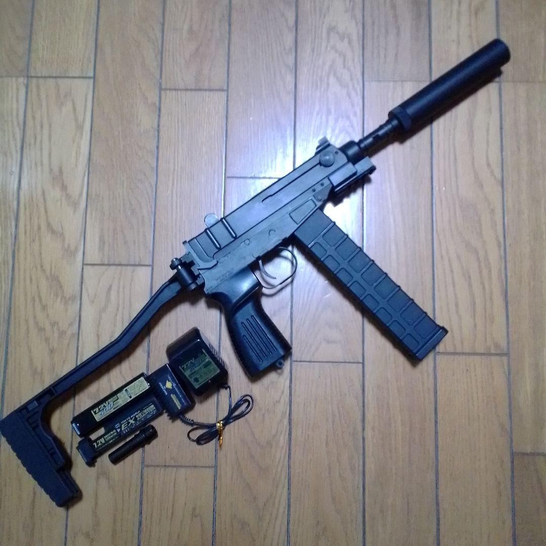 東京マルイ　電動ガン　スコーピオン Vz.61外装カスタム