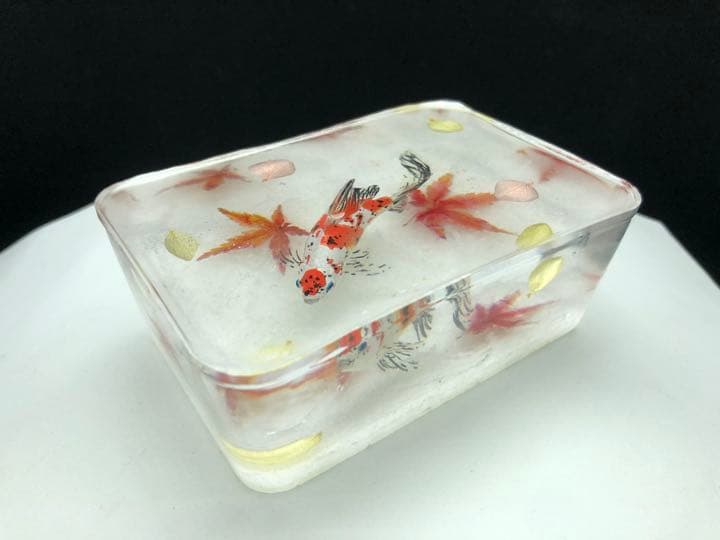京都の紅葉と泳ぐ金魚　レジン　ジオラマ