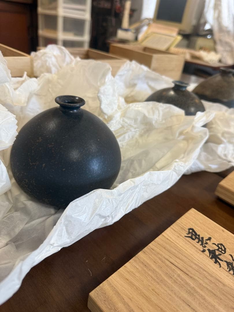 一輪差し　荒田耕治　笠間焼