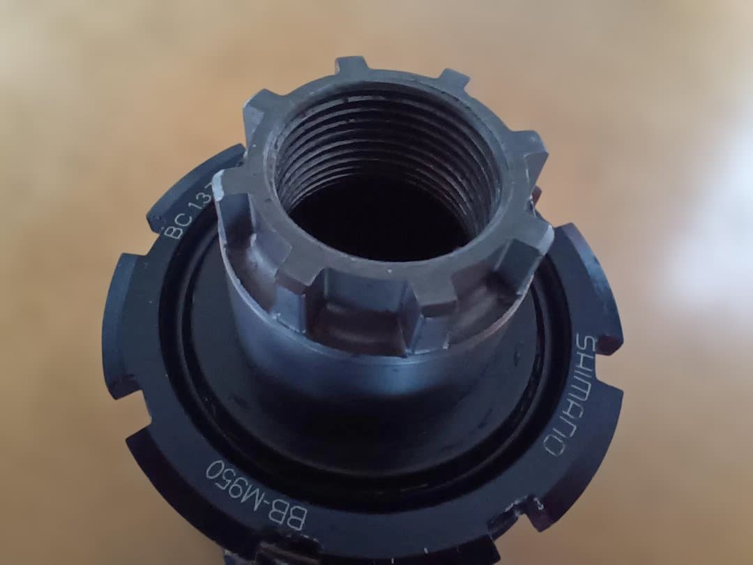 美品 SHIMANO XTR BB-M950 116mm