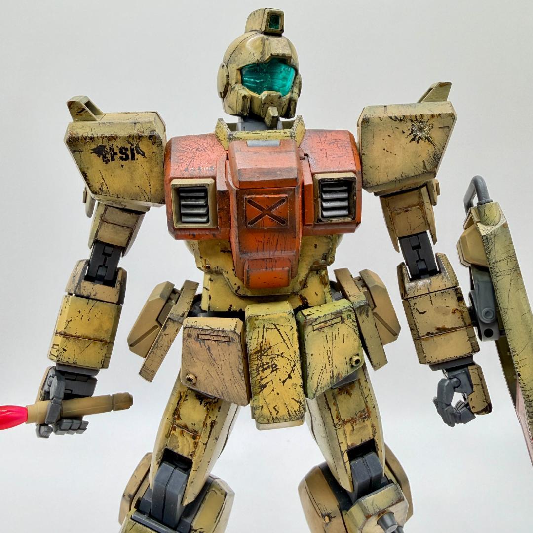 ガンプラ完成品　MG 1/100 陸戦型ジム 塗装済み ウェザリング加工