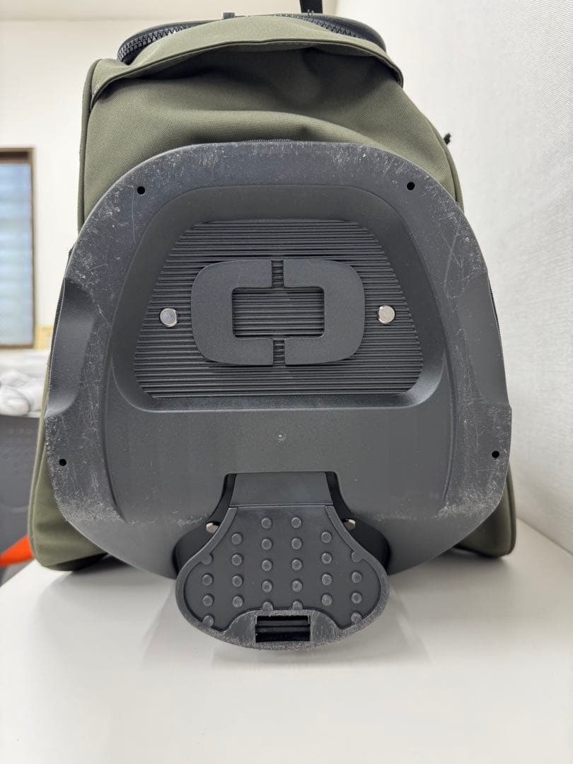 OGIO ALPHA CORE CONVOYスタンドタイプ オリーブ　グリーン