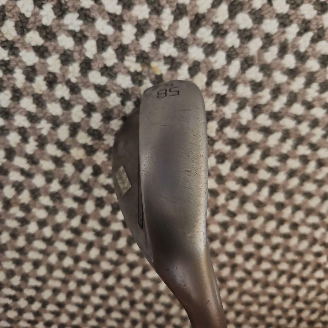 支給品　VOKEY WEDGE WORKS 58° Kグラインド raw