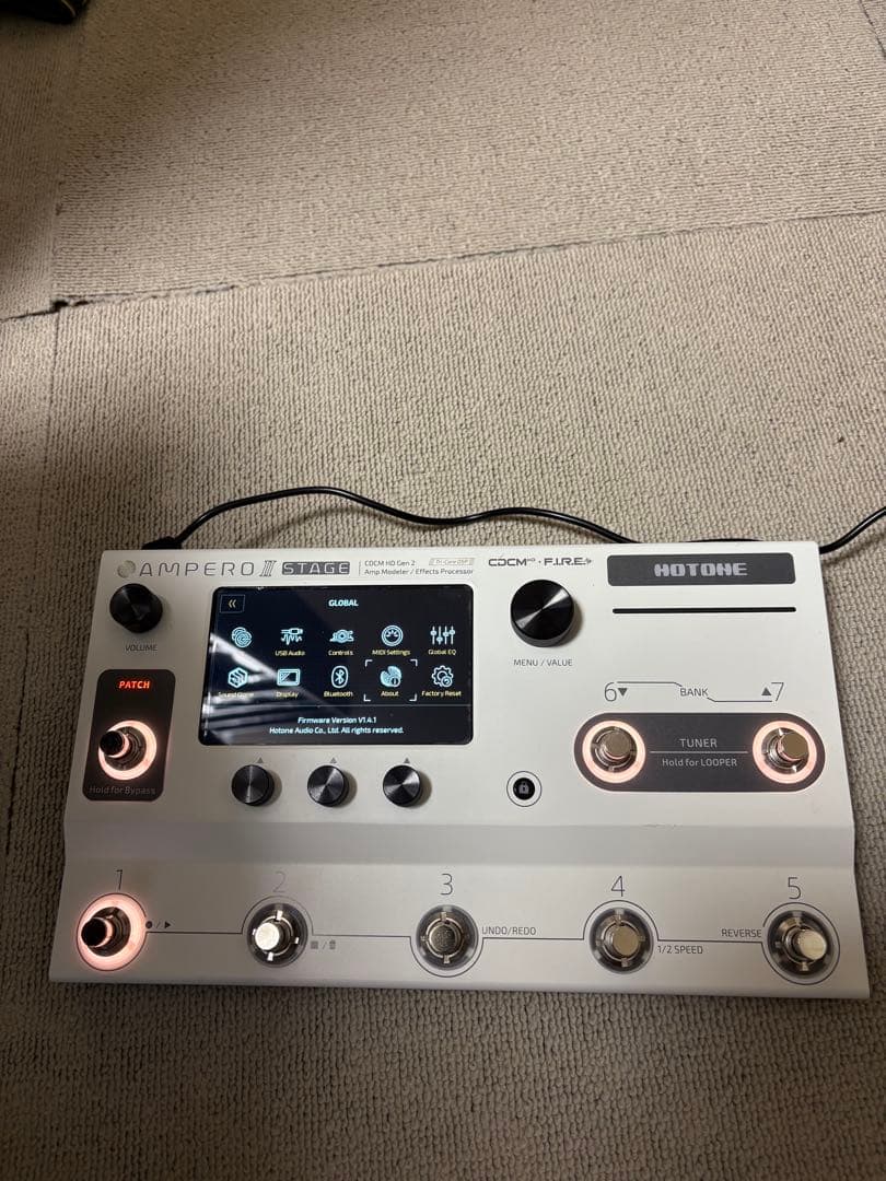 HOTONE Ampero II STAGE アンラッチフットスイッチ付属