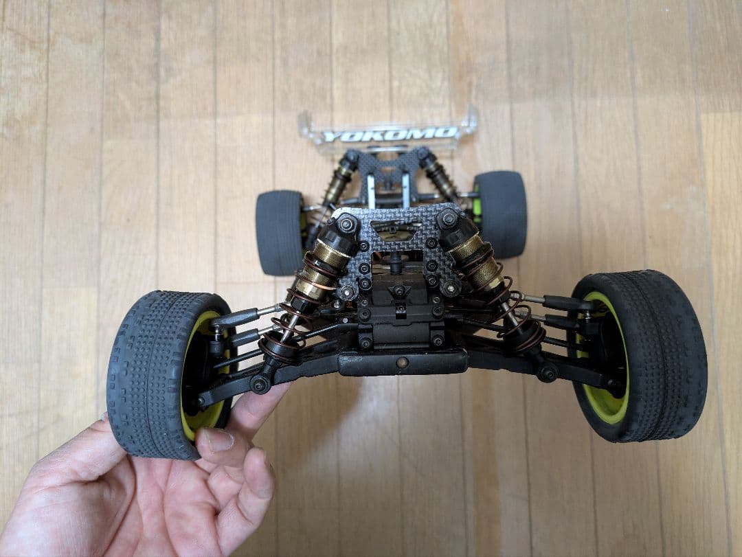 ヨコモ　競技用オフロードバギー　YZ4SF2