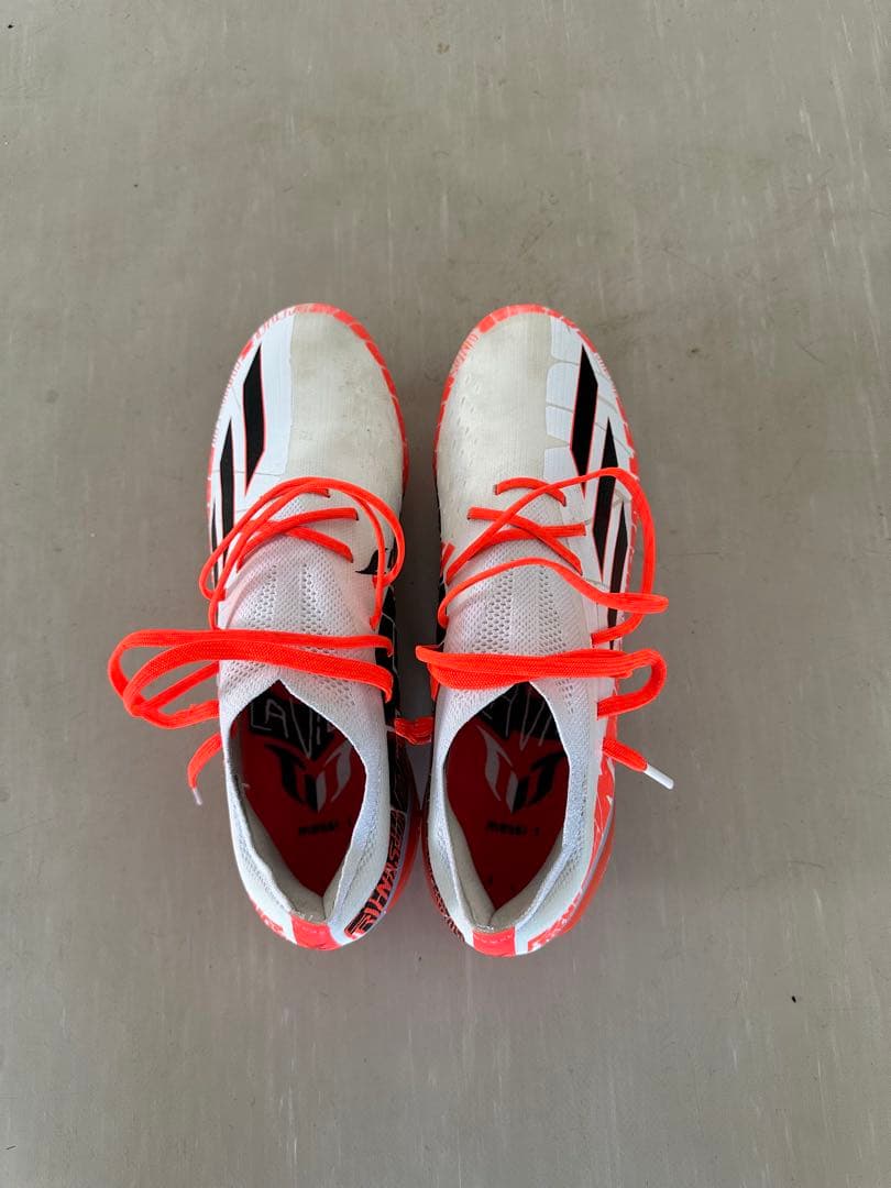 adidasエックス スピードポータル MESSI.1 FG(ホワイト×レッド)